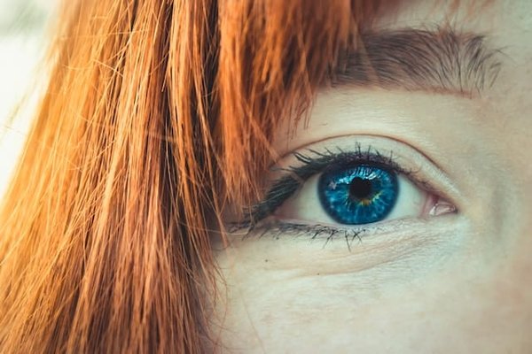 Les mystères de la conjonctivite: symptômes, traitement et types